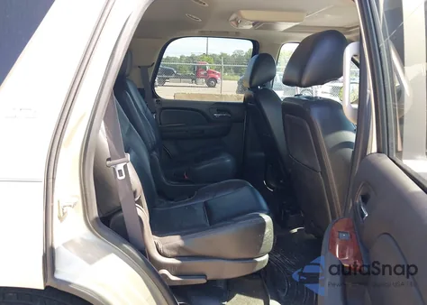 2013 Chevrolet Tahoe K1500 Ltz z USA, uszkodzony, nr VIN 1GNSKCE07DR187534